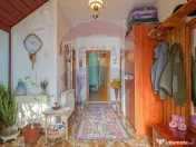 Casă spațioasă și practică, aproape natură si oraș... 