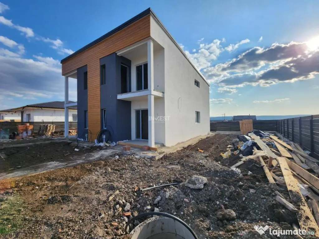 DUPLEX 3 CAMERE, 2 BAI, 250 MP TEREN, VOROVESTI-MIROSLAVA