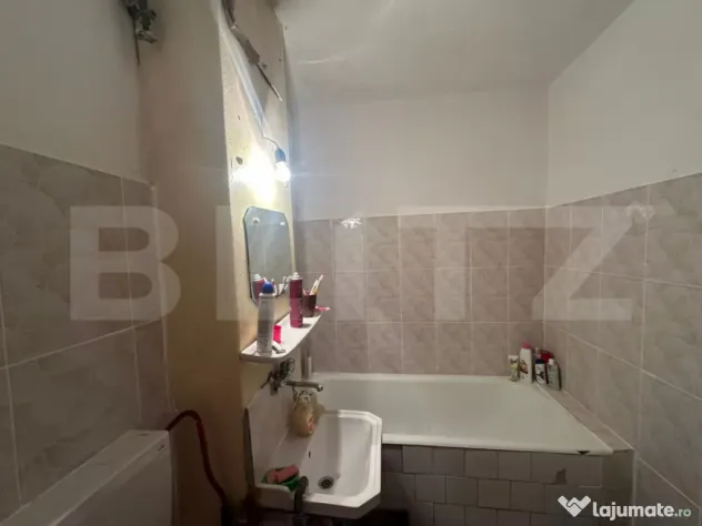 Apartament 2 camere, decomandat, 53 mp