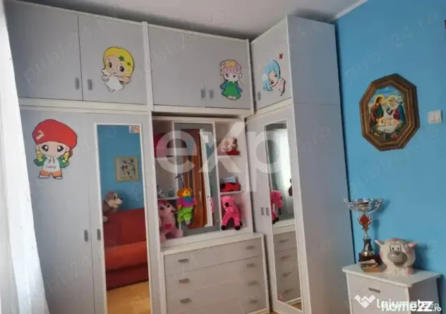 De vânzare apartament 3 camere, et 3/4, zona Inel1, Constan