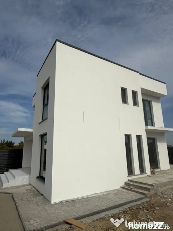 Casă de vânzare la roșu, 130 mp, zona Magnolia - Craiova (Dolj)