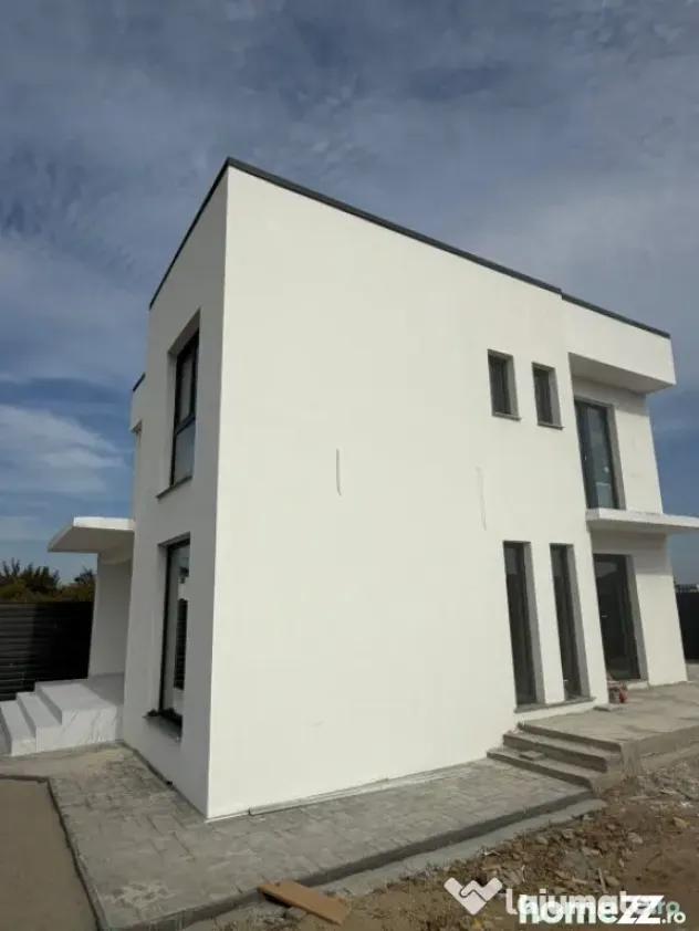 Casă de vânzare la roșu, 130 mp, zona Magnolia - Craiova (Dolj)