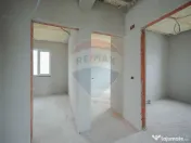 De vânzare casă semifinisată cu 3 camere, 455 mp teren... 