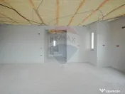 De vânzare casă semifinisată cu 3 camere, 455 mp teren... 