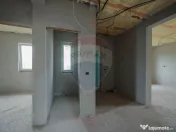 De vânzare casă semifinisată cu 3 camere, 455 mp teren... 