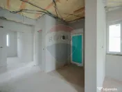 De vânzare casă semifinisată cu 3 camere, 455 mp teren... 