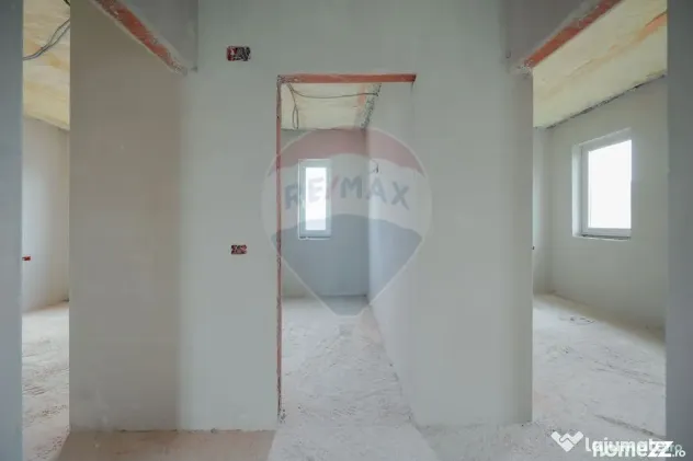 De vânzare casă semifinisată cu 3 camere, 455 mp teren...