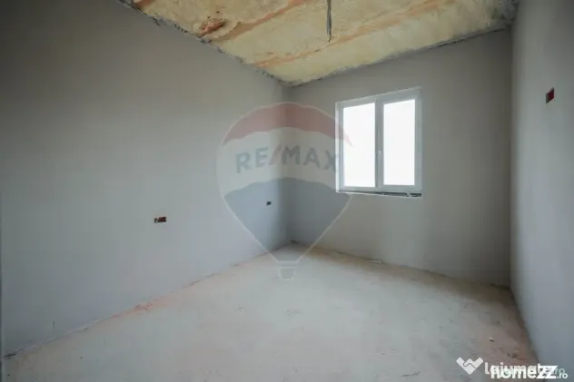 De vânzare casă semifinisată cu 3 camere, 455 mp teren...