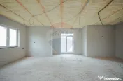 De vânzare casă semifinisată cu 3 camere, 455 mp teren... 