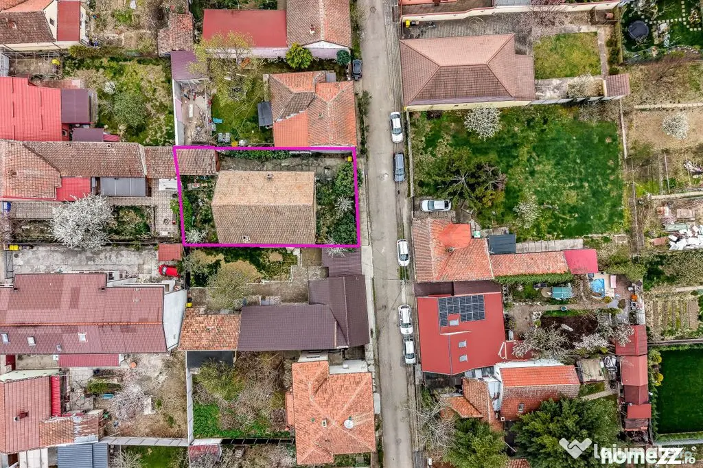 Casă construită în anul 2000, cu 5 camere Aradul Nou, ...
