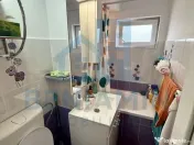 3 camere - etaj 3 - 52mp - renovat - centrala - apa - Cra... 