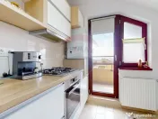 Apartament cu 2 camere de închiriat în zona Tractorul 