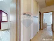 Apartament cu 2 camere de închiriat în zona Tractorul 