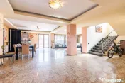 Vilă pentru familie sau afacere, 329 mp utili în Corbeanca 