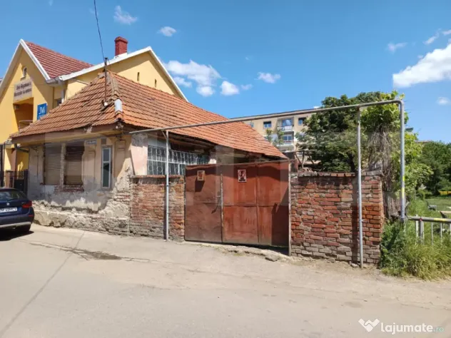 Casa de vanzare, 110 mp, teren 428 mp, zona Lugoj