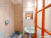 Apartament 3 camere cu centrala proprie, zona 100 Micalaca, 