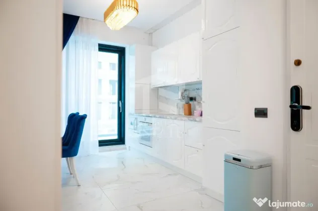 Apartament premium cu terasă mare și vedere la mare –...