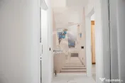 Apartament premium cu terasă mare și vedere la mare –...