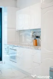 Apartament premium cu terasă mare și vedere la mare –...