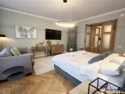 Refugiu urban lux, apartament spectaculos pe aleea pietonala 