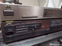 Amplificator și tuner JVC 
