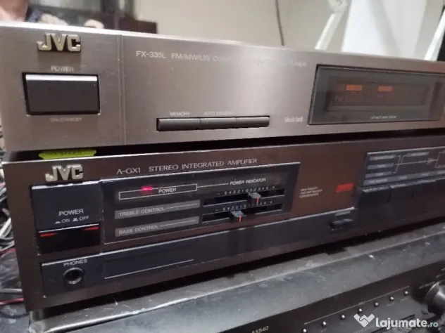 Amplificator și tuner JVC