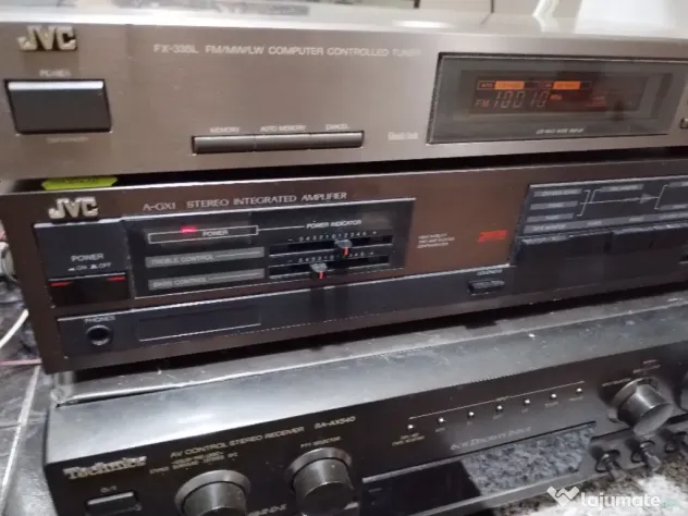 Amplificator și tuner JVC
