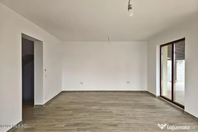 Giarmata - Casa P+1, 4 Dormitoare, 4 Bai, Garaj, Beci, Te...