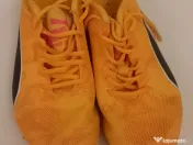 Adidași cu cuie pentru atletism