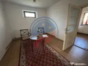 Casă p+1 formata din doua apartamente 