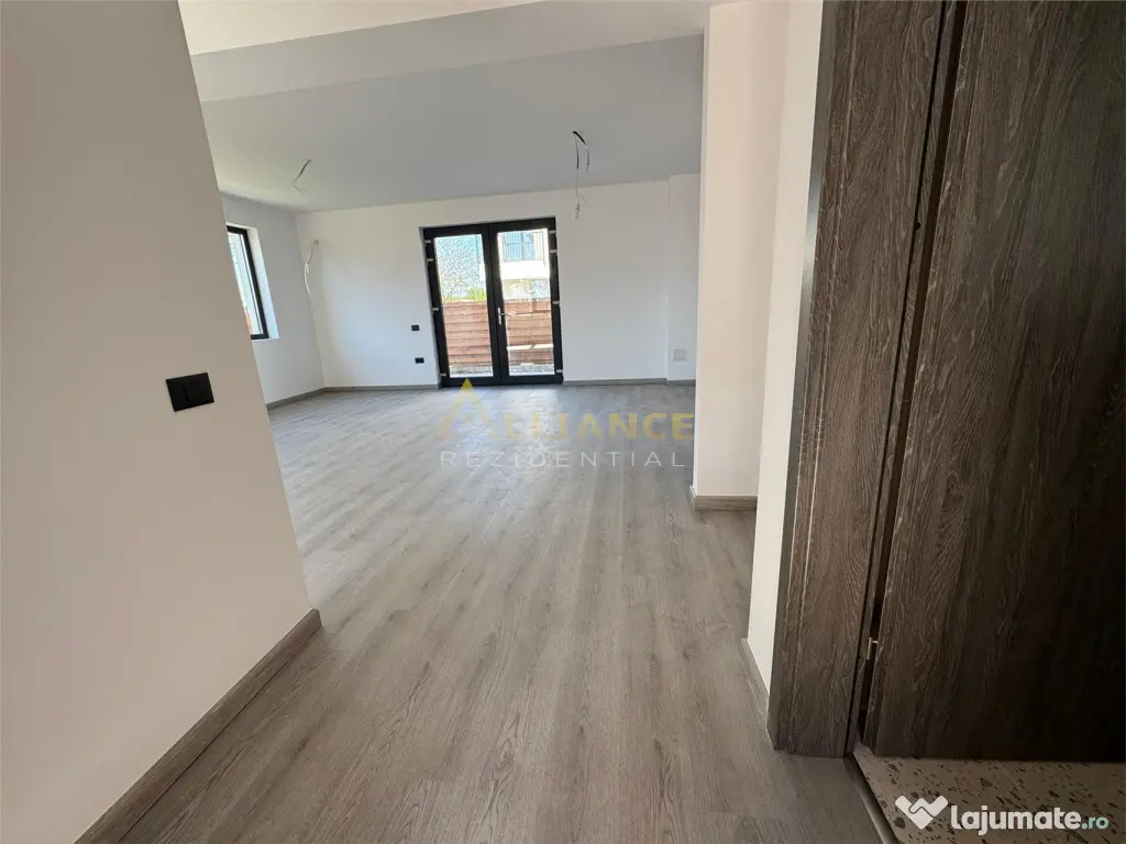 {Primarie} Vila 3 camere - 3 bai | Teren 210 mp