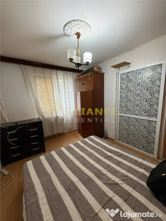 Ap.2 camere ,zona Brancoveanu,3-4 minute pana la STB.Mobilat
