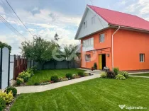 Casă / Vilă cu 6 camere de vânzare Leontinesti - Bacau