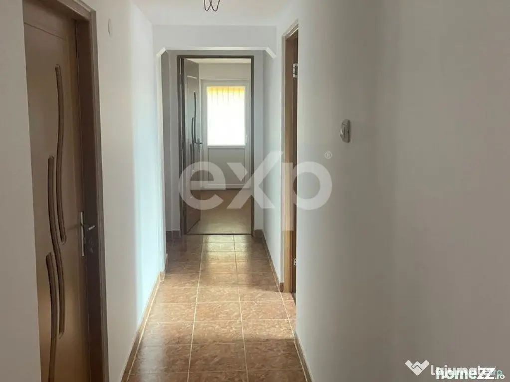 Casă / Vilă cu 6 camere de vânzare Leontinesti - Bacau