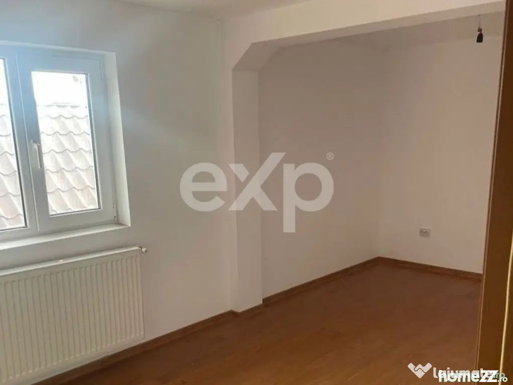 Casă / Vilă cu 6 camere de vânzare Leontinesti - Bacau
