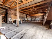 Apartament spatios cu potential enorm in Gradiste Comisio... 