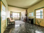 Apartament spatios cu potential enorm in Gradiste Comisio... 