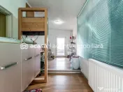 Apartament spatios cu potential enorm in Gradiste Comisio... 