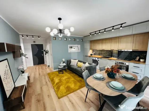 Apartament 3 camere, LUX, intermediar, garaj, CF iesit, zona