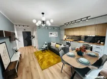 Apartament 3 camere, LUX, intermediar, garaj, CF iesit, zona