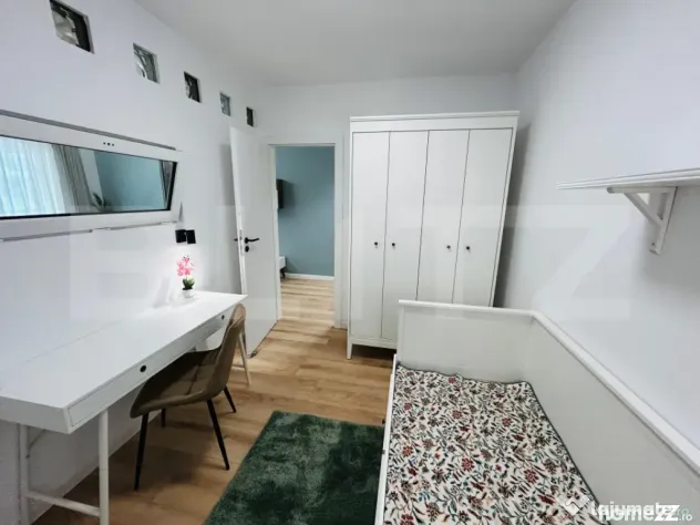 Apartament 3 camere, LUX, intermediar, garaj, CF iesit, zona - Floresti (Cluj)