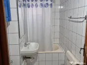 Vând apartament două camere central 