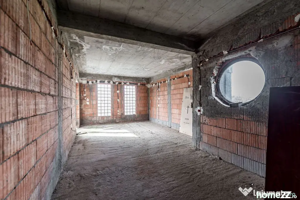 PRET NOU! Casă 6 camere - la roșu - Zimandcuz, Arad –...