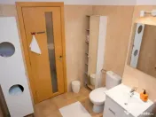 Apartament 3 camere, decomandat - zona Tractorul 