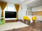 Apartament 3 camere, decomandat - zona Tractorul