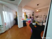 SPATIU BIROU/CABINET TIMPURI NOI 