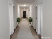 Hala industriala versatila,spatii cazare, platforma betonata 