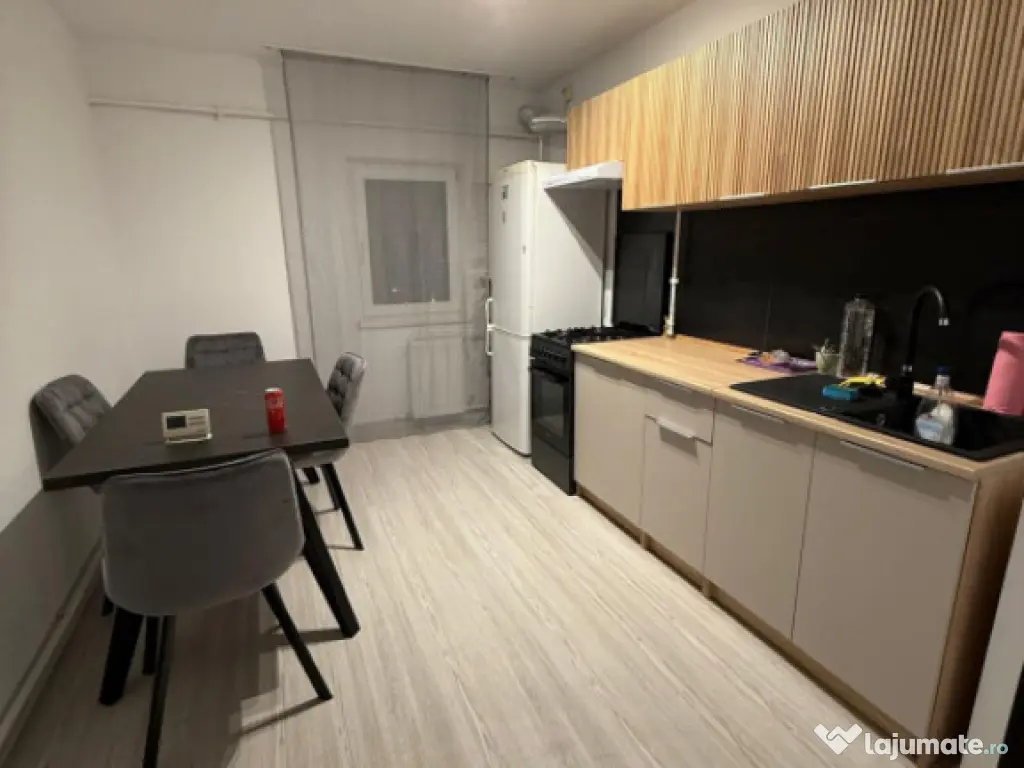 Apartament decomandat, 3 camere, 63.04 mp, 1 Mai - zona Pele