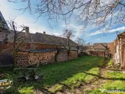 FILM! Domeniu de 6.221mp, livada pomi fructiferi casa si ane 