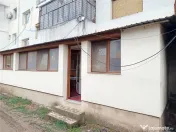Apartament 2 camere in zona centrala Moldova Noua 